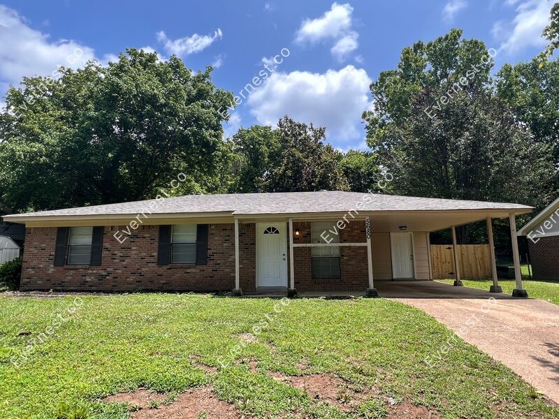 5680 Chickasaw Dr, Horn Lake, MS 38637 House Rental in Horn Lake, MS