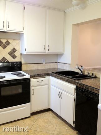 Building Photo - 2 br, 2.5 bath Condo - 209 N Singingwood S...