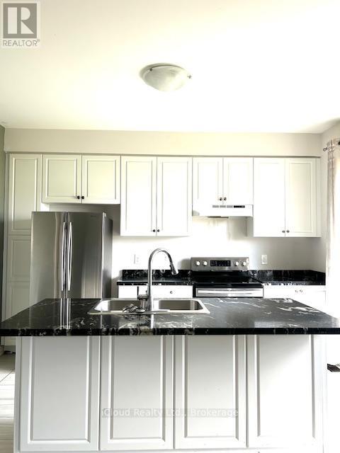 Building Photo - 1449 Chretien St