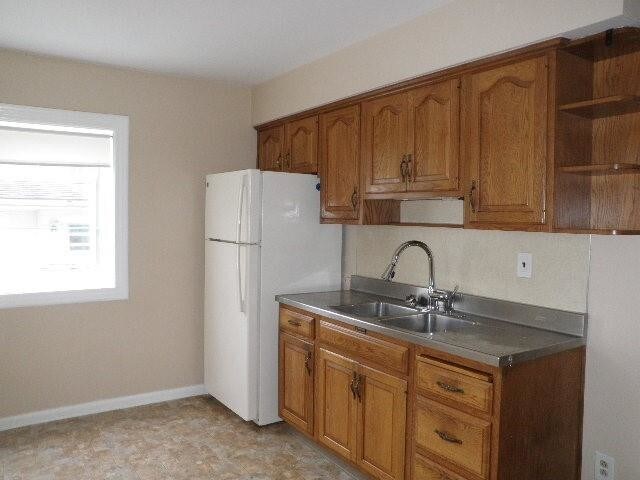 Building Photo - 20633 Carlysle St