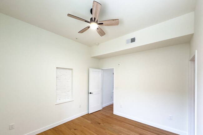 Apto. 1 - 1 dormitorio - Trenton Art Garage