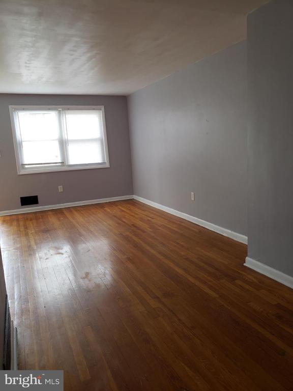 Foto del edificio - 8561 Harris Ave