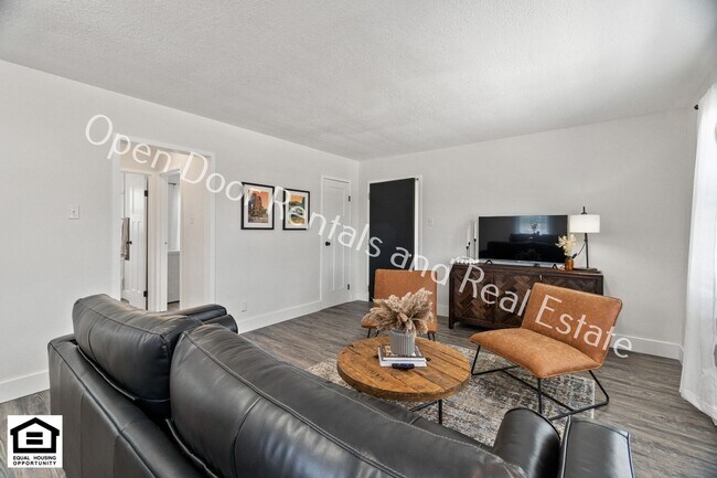 Foto del edificio - 1823 Griswold Dr