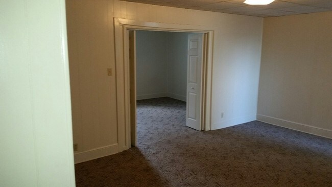 Living Room - 17 E Burd St