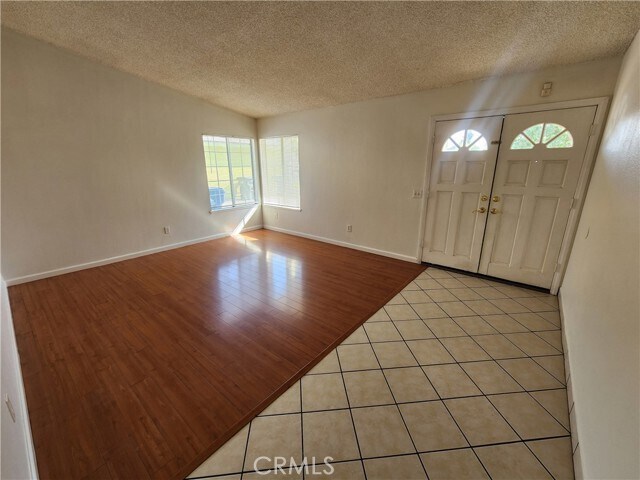 Foto del edificio - 1728 S Briar Ave