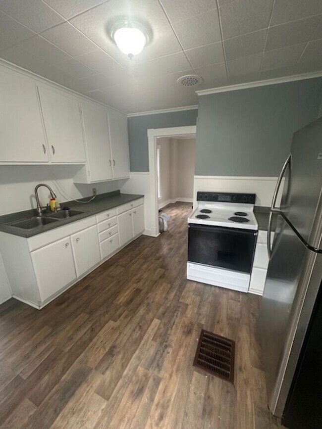 Foto del edificio - Private 2BR/1.5BA House – Recently Updated