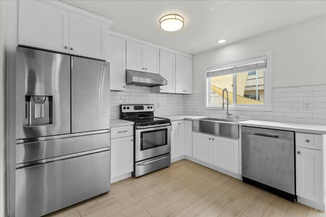Building Photo - 116 Buccaneer St