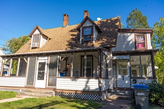 Building Photo - 51 Cedar St
