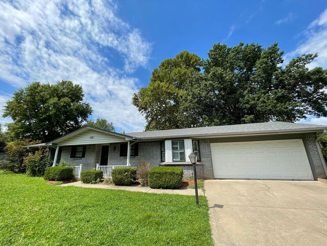 Foto principal - Charming Rental in Broken Arrow 3BD 2BA 2 ...