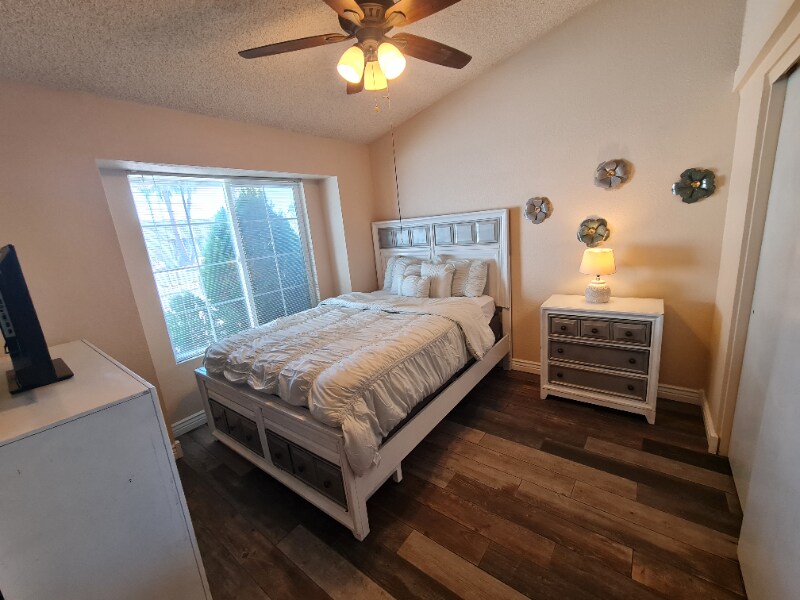 Foto principal - 7944 W Charter Oak Rd