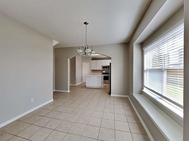 Foto del edificio - 28919 Hidden Lake Ct