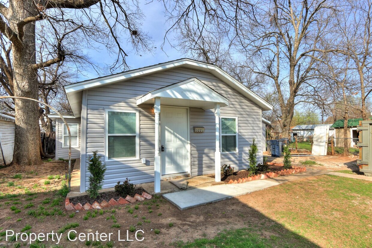 Primary Photo - 2 br, 1 bath House - 3221 NW 15th St