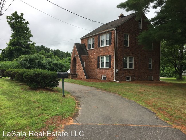 Building Photo - 3 br, 1.5 bath House - 1333 Blue Hills Ave