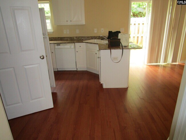 Building Photo - 103 Tuscany Ct