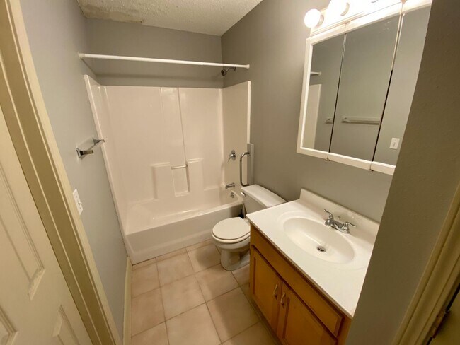 Building Photo - 2515 Morningside Dr