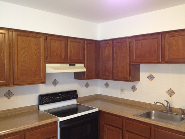 Building Photo - 104 Pipers Pl