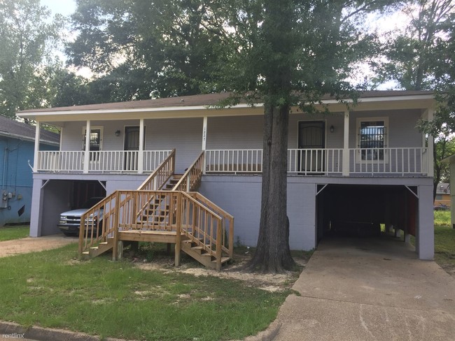 Foto del edificio - 1223 Corinth St