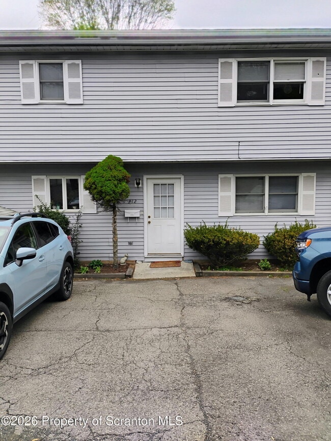 Building Photo - 312 Nichols St