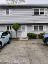 Building Photo - 312 Nichols St