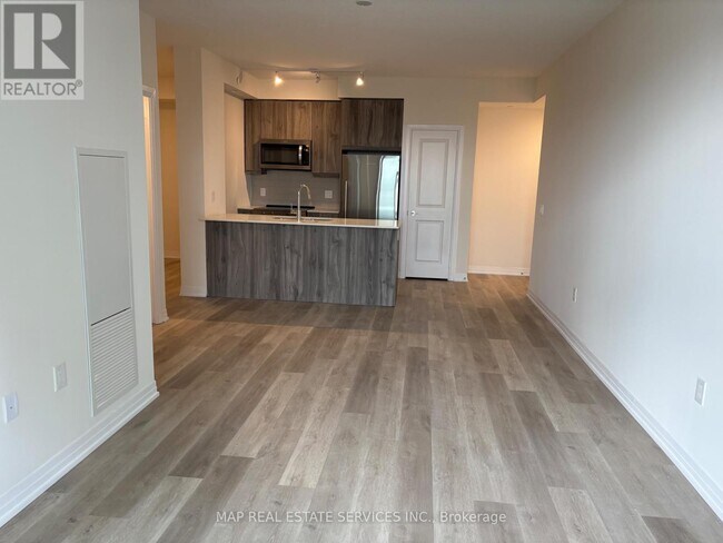 Building Photo - 15 Watergarden Dr