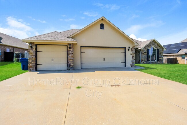 Building Photo - 3817 Kindle Ln