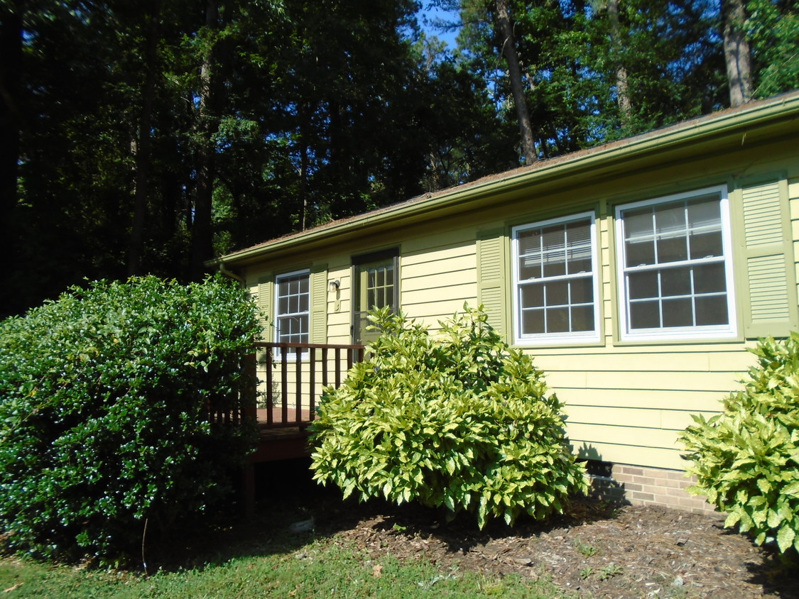 Primary Photo - 1816 Legion Rd Ext