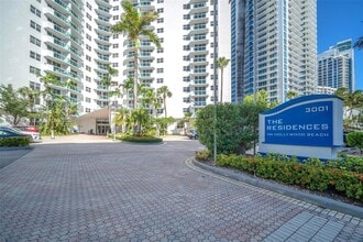 Building Photo - 3001 S Ocean Dr