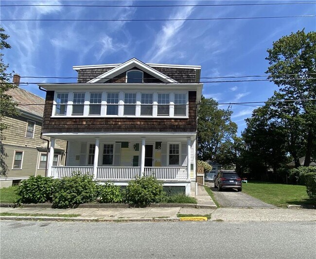 Building Photo - 103 Third St