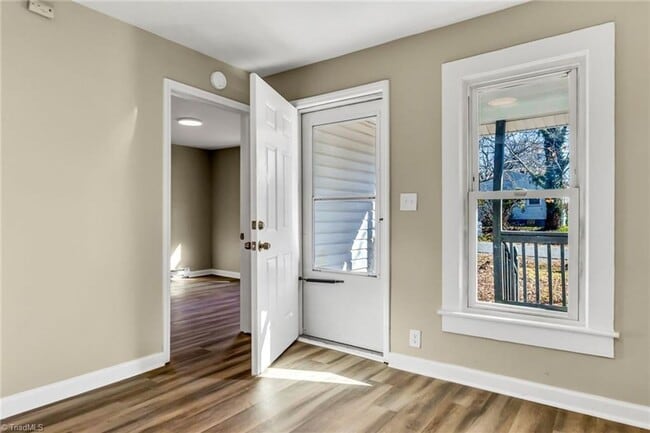 Foto del edificio - ****COMING SOON****