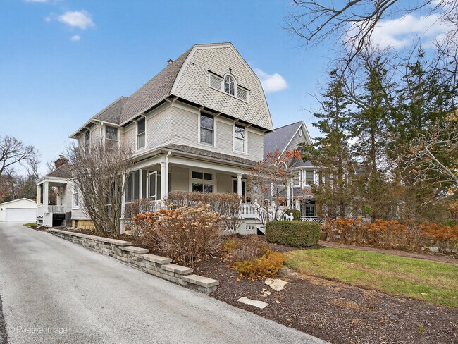 Foto del edificio - 4206 Central Ave