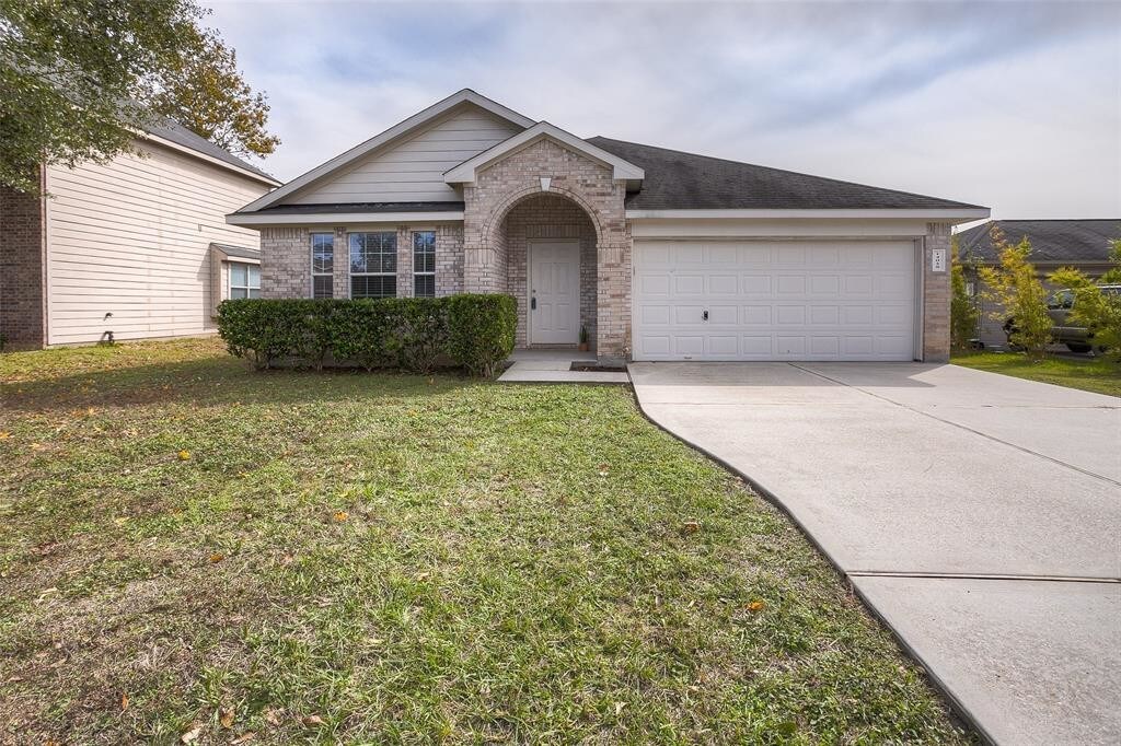 Primary Photo - 14028 Buckskin Dr