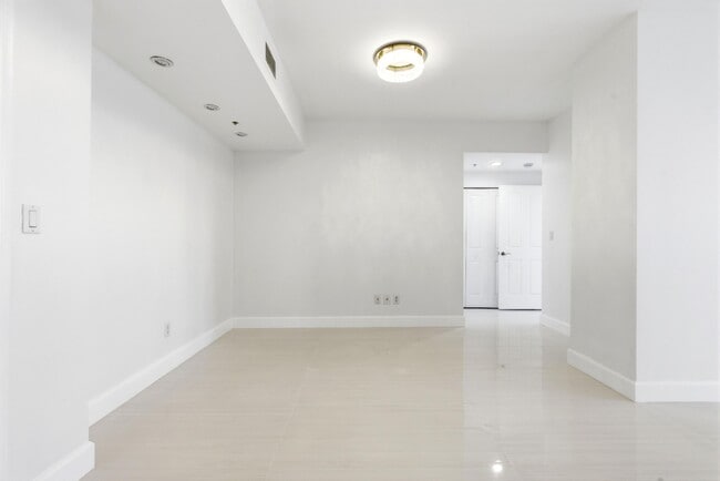 Foto del edificio - 511 SE 5 Ave