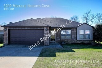Building Photo - 3209 Miracle Heights Cove