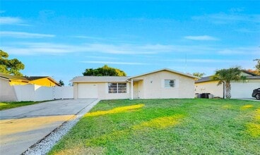 Building Photo - 9240 Glen Moor Ln