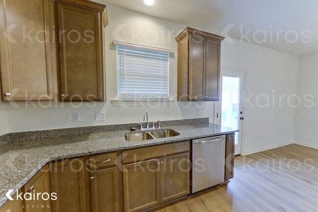 Foto del edificio - 206 Teddy Ln