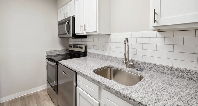 Cocina - Cove at Fairforest Apartments