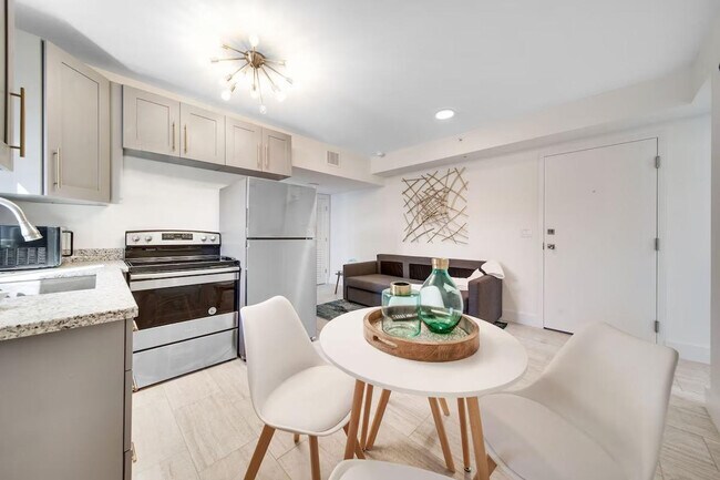 Foto del edificio - 1540 SW 22nd Ave