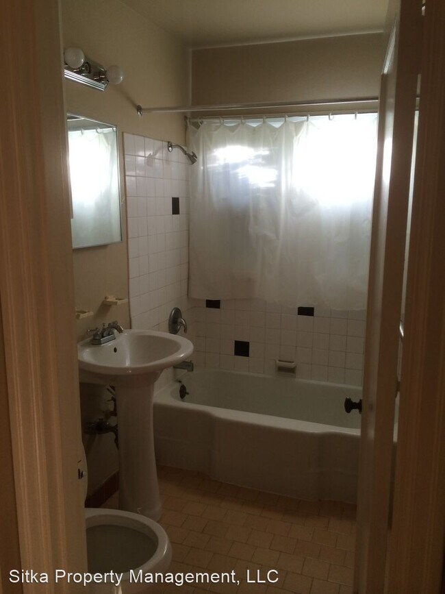 Foto del edificio - 1406 N Blandena St