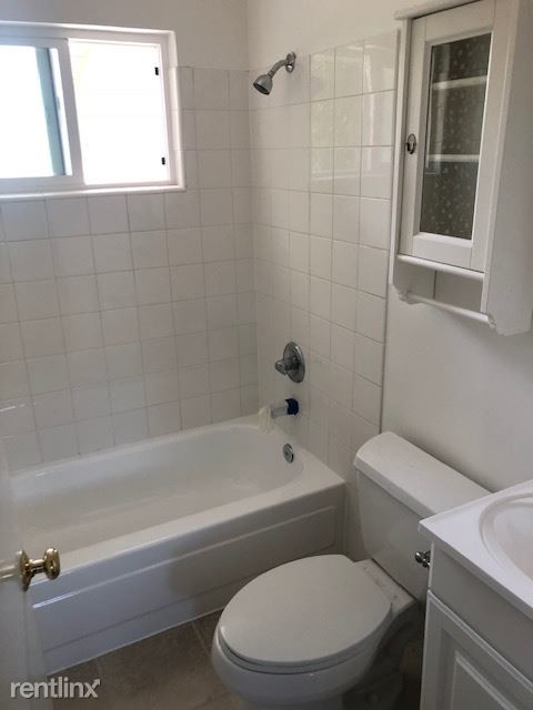Building Photo - 1 br, 1 bath Apartment - 2879 Alma St