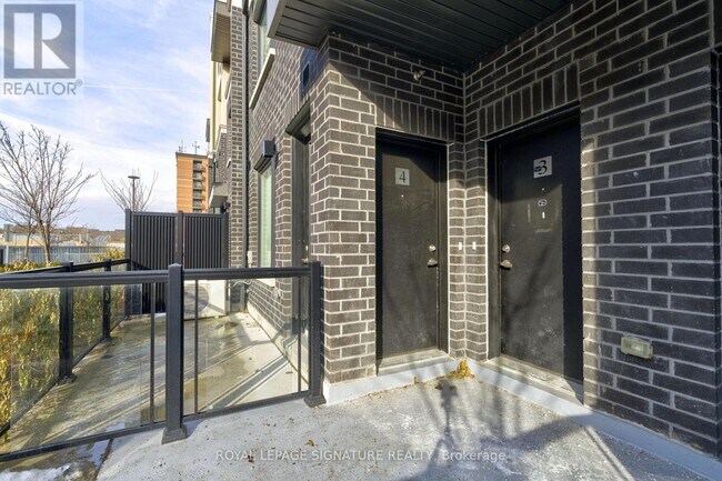 Building Photo - 3429 Ridgeway Dr