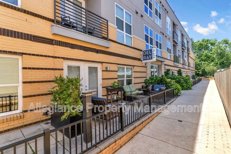 Primary Photo - 1800 Mt Vernon Ave