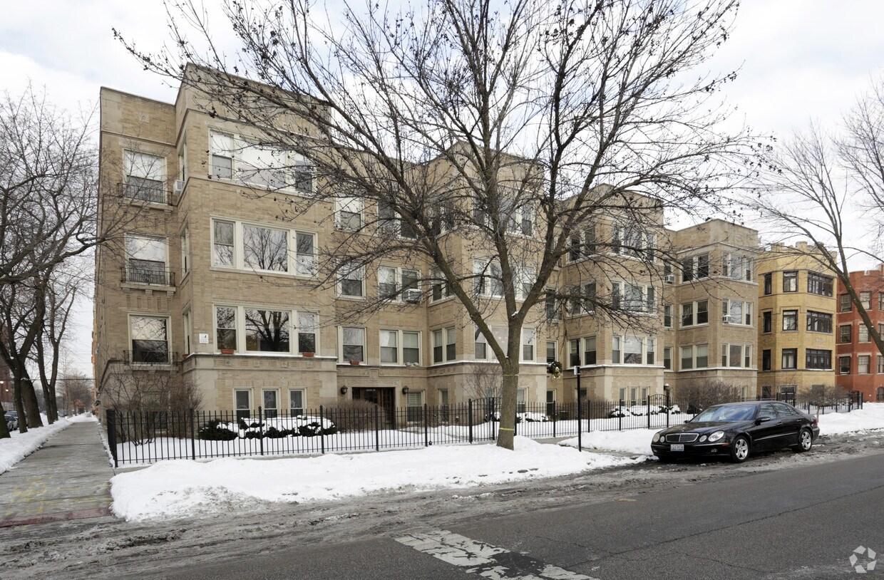 Primary Photo - 6850-6858 S Oglesby Ave