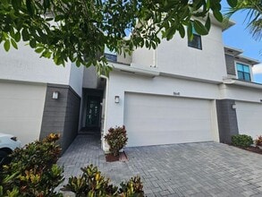 Building Photo - 8641 Lake Worth Rd