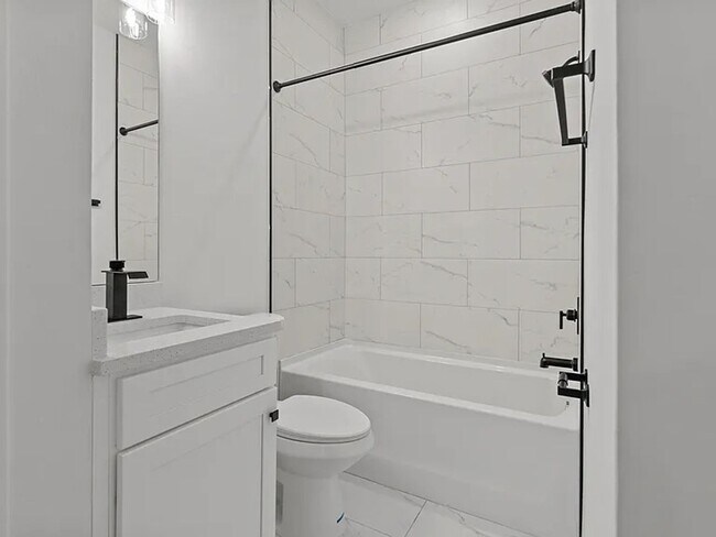 Foto del edificio - 1141 Edgerton Ave