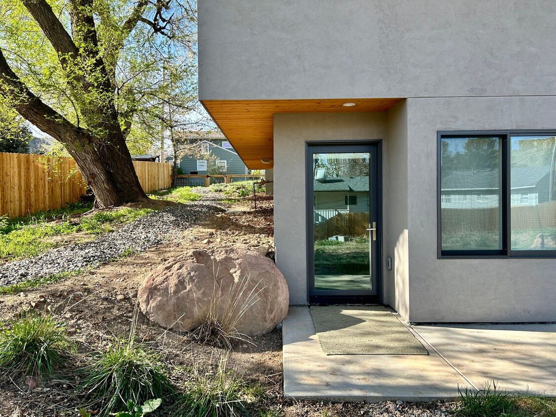 Primary Photo - Modern 1BR Apt. (Built 2023), Walk to Down...