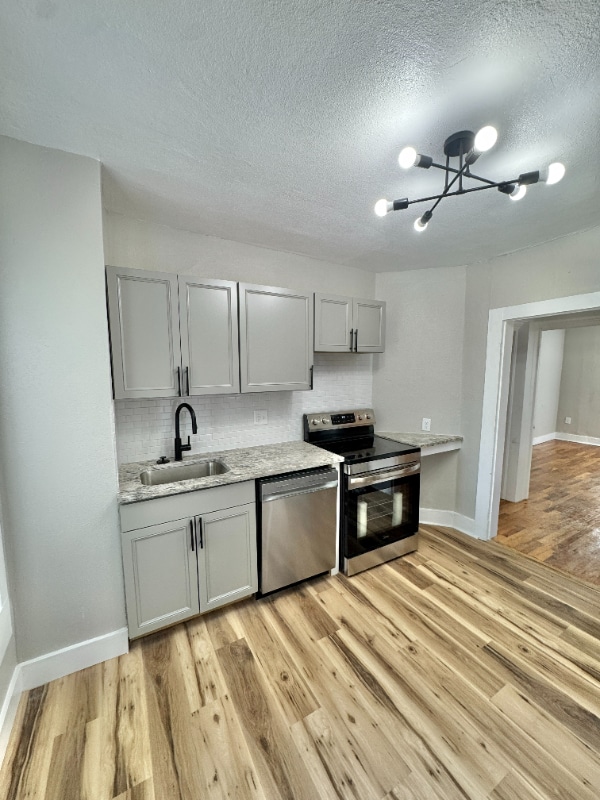 Foto del edificio - 322 E St Vrain St