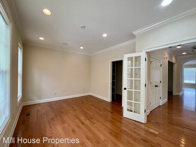 Building Photo - 4 br, 3.5 bath House - 204 Tuckers Pond Drive