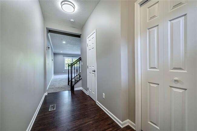 Foto del edificio - 512 Isabella Ct