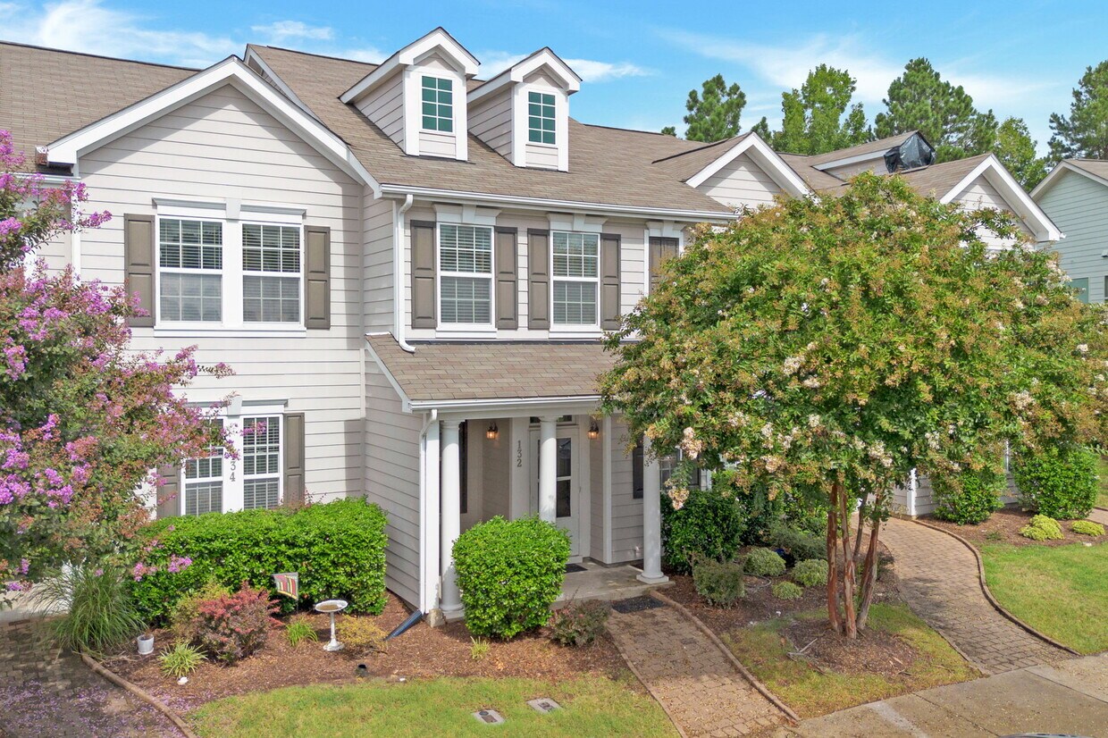 Foto principal - 132 Point Comfort Ln