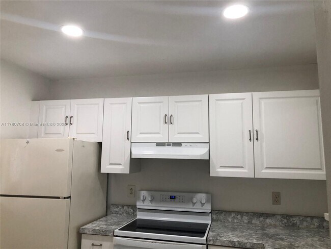 Foto del edificio - 14923 SW 104th St